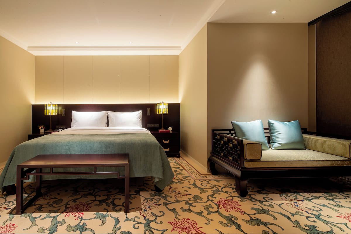 Old Peking View Room | Living area | LCD TV