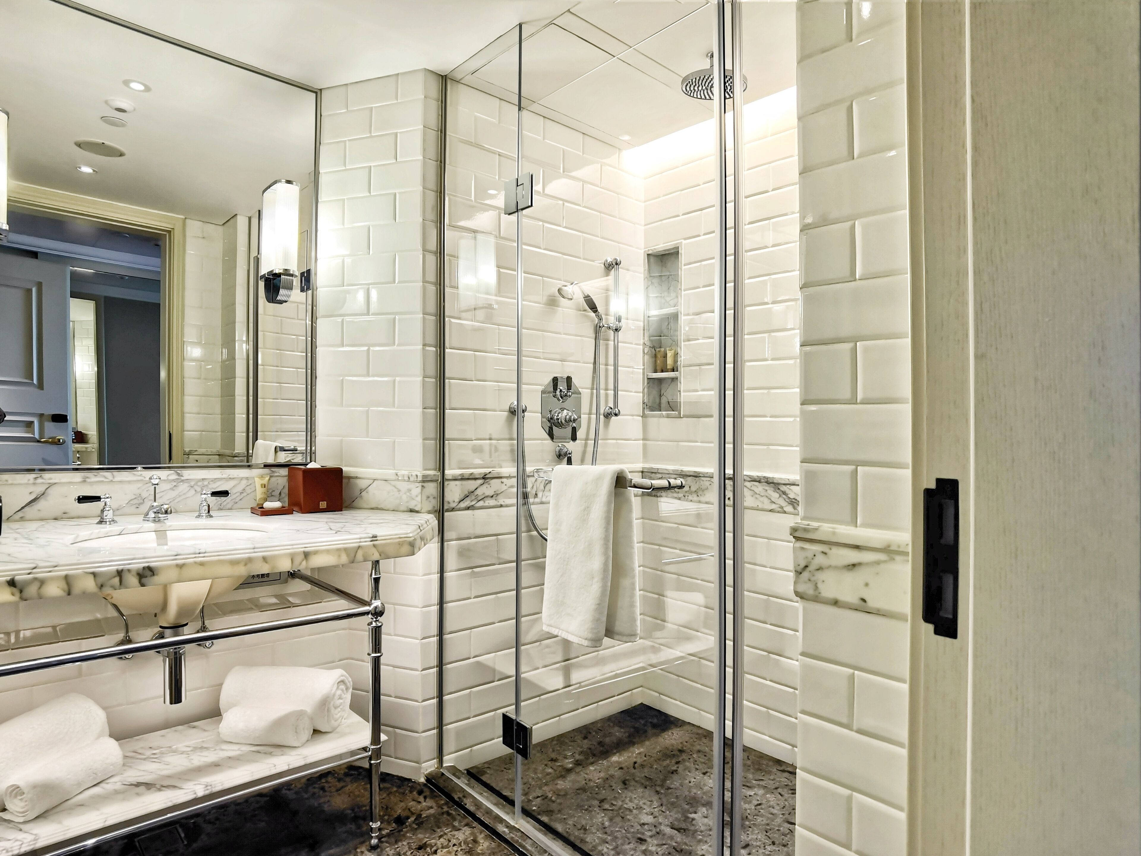 down duvets, minibar, in-room safe, desk