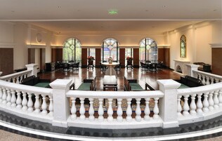 2 间餐厅，供应早餐