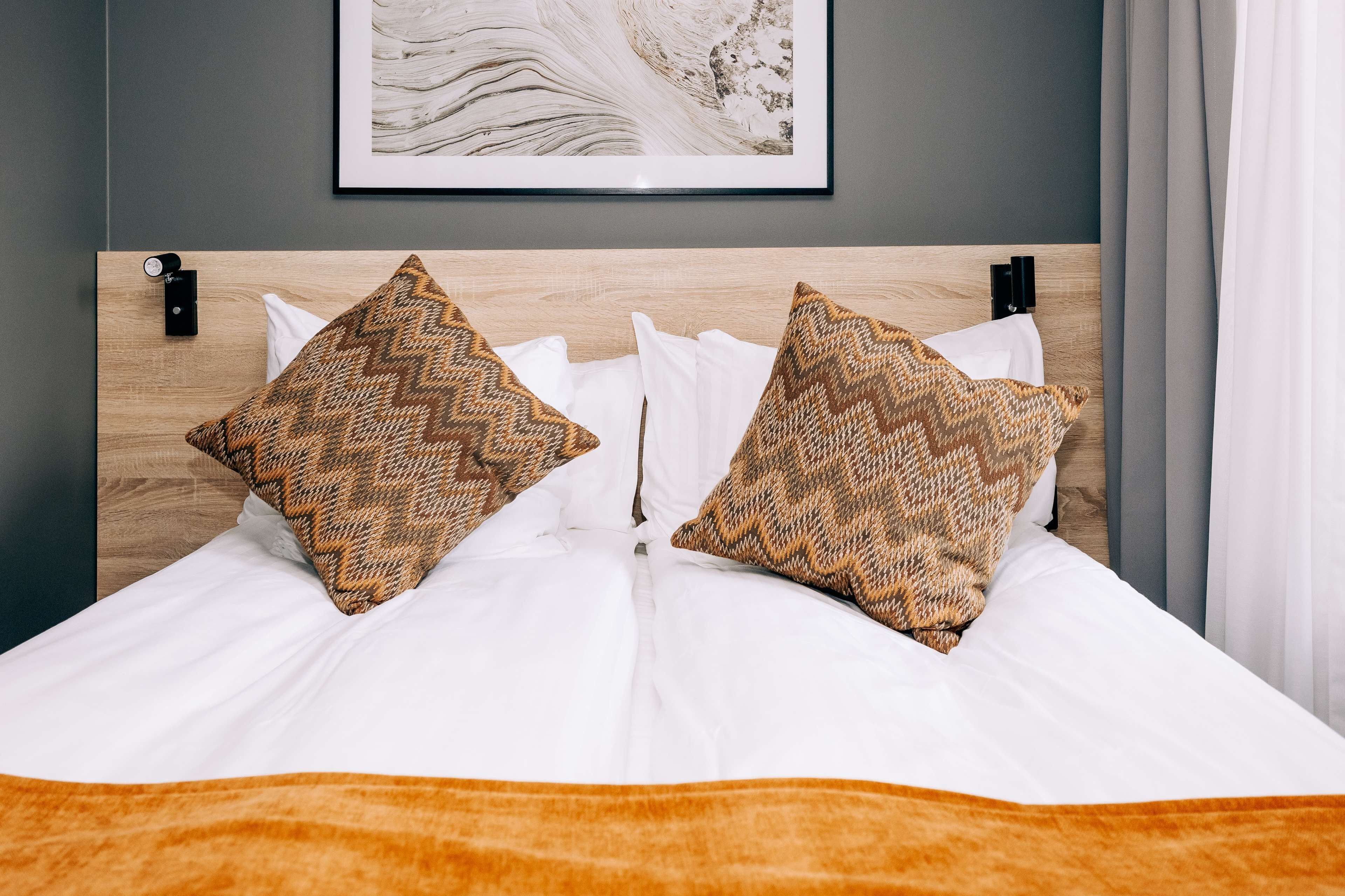 Superior-rum - 1 kingsize-säng - icke-rökare | Skrivbord, mörkläggningsgardiner, strykjärn/strykbräda och gratis wi-fi