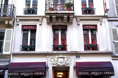 Front of property. Hotel Apollo Opera
