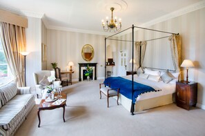 Suíte júnior | 1 quarto, roupas de cama de algodão egípcio, roupas de cama premium