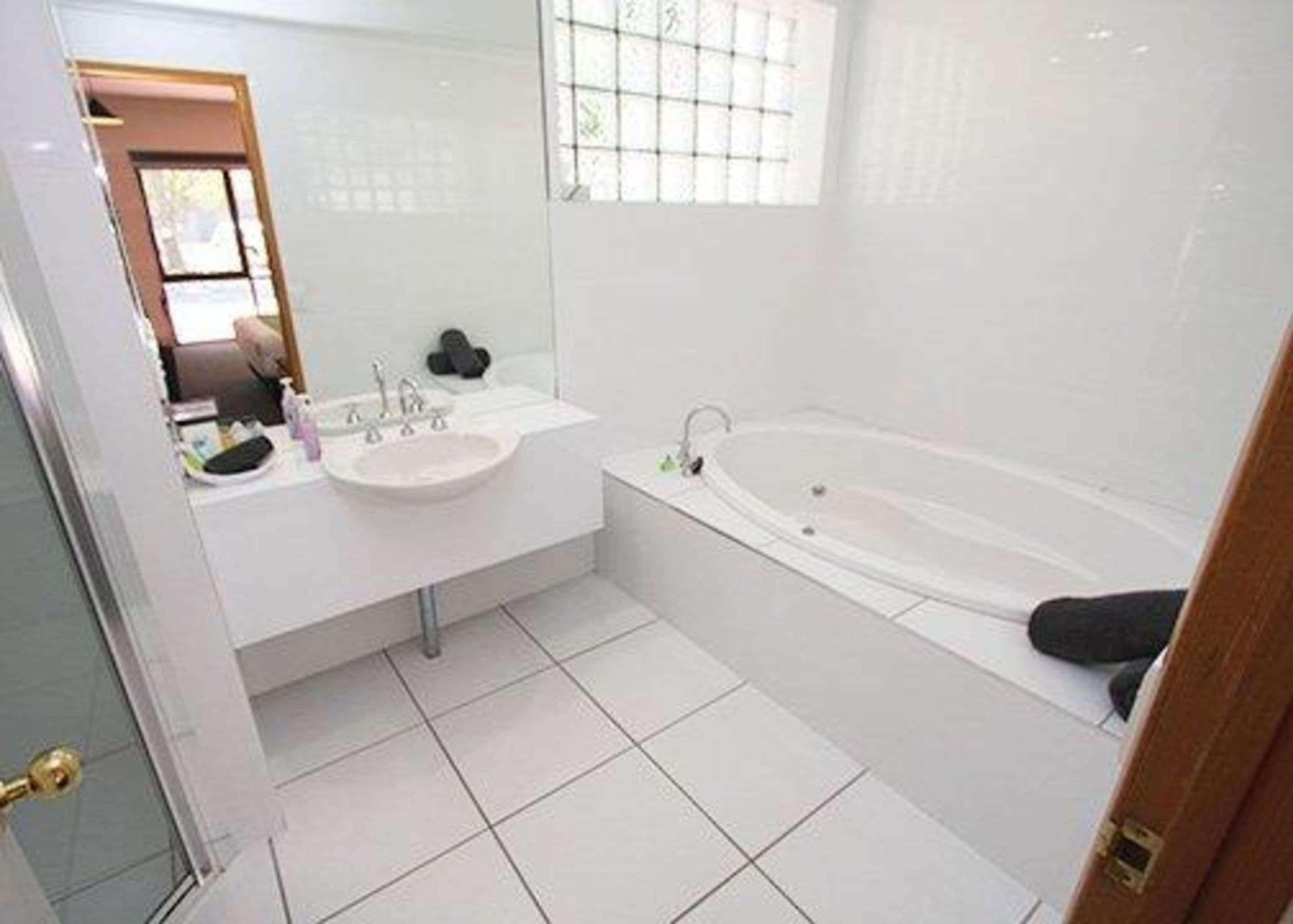 room (spa room) | bathroom | shower, free toiletries, hair dryer, towels