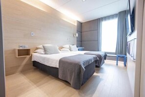 Internet, alarm clocks - Original Sokos Hotel Lakeus (Seinajoki)
