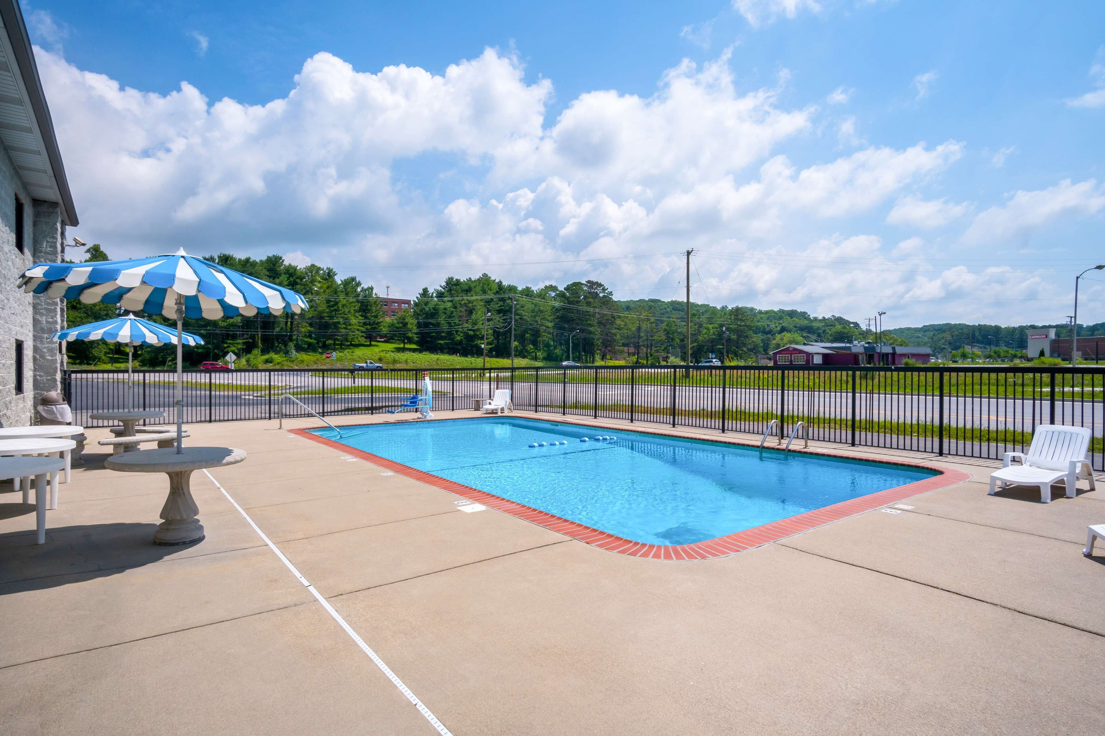 Photo - Motel 6 London, KY