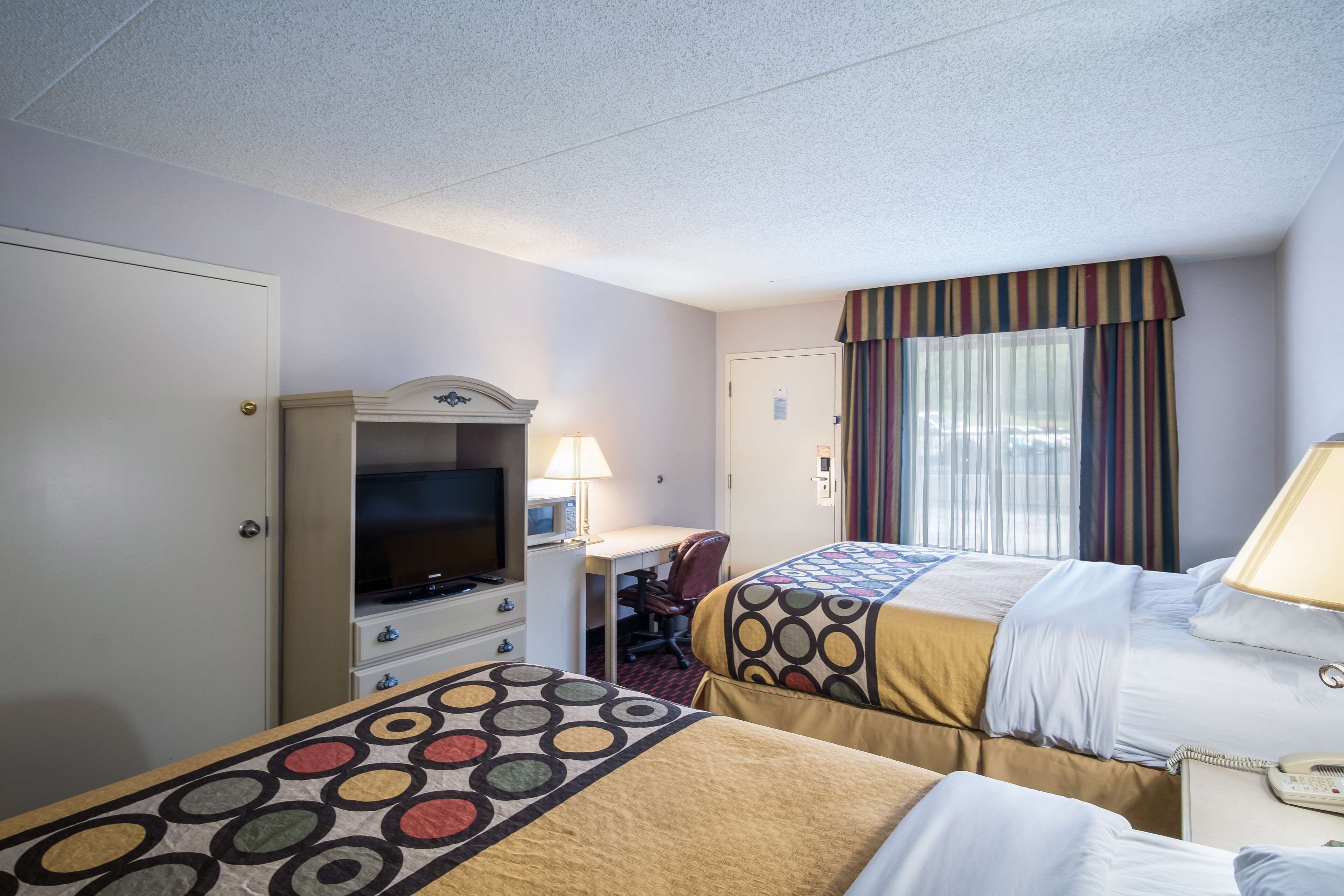 Photo - Motel 6 London, KY