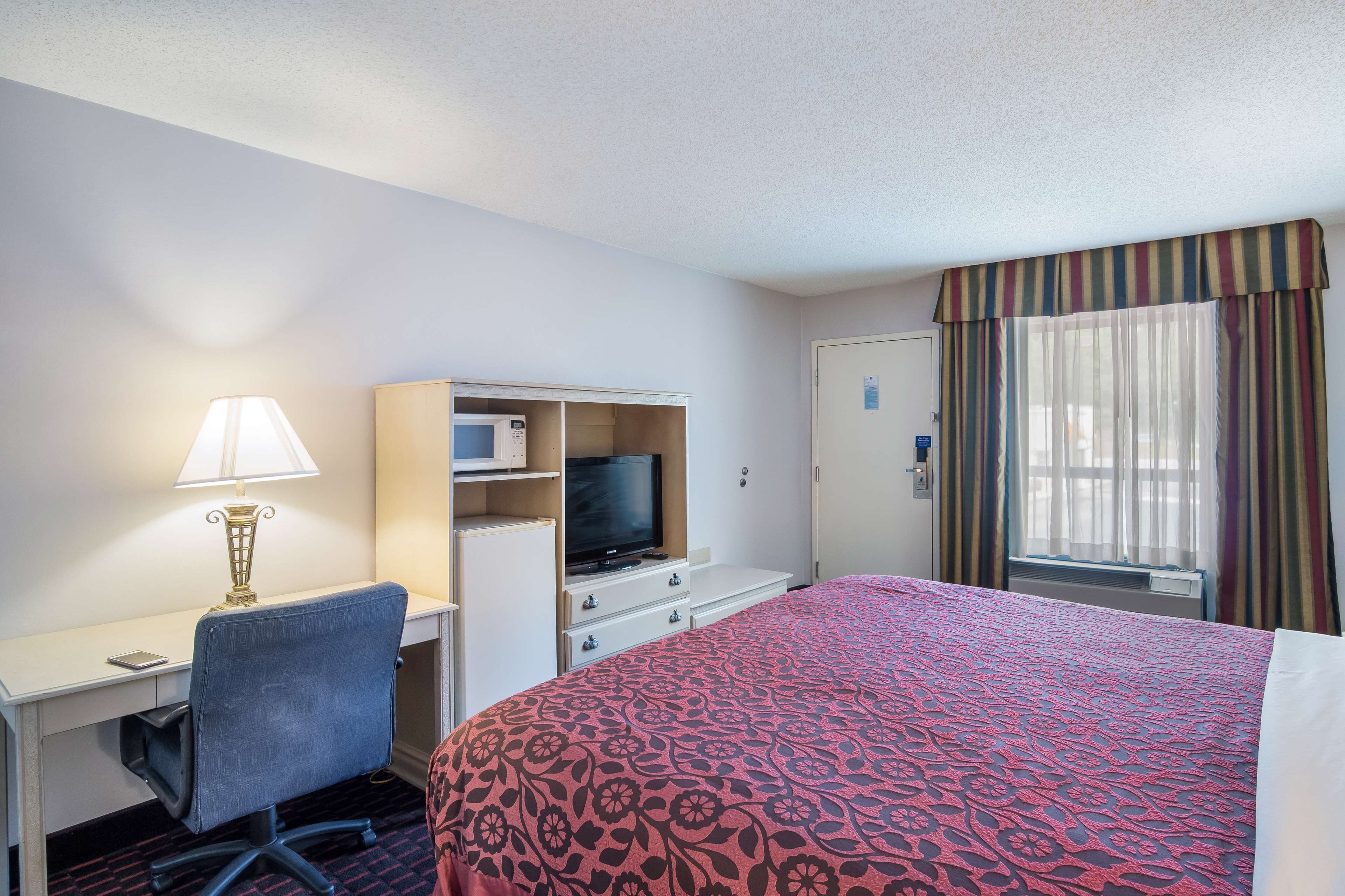 Photo - Motel 6 London, KY