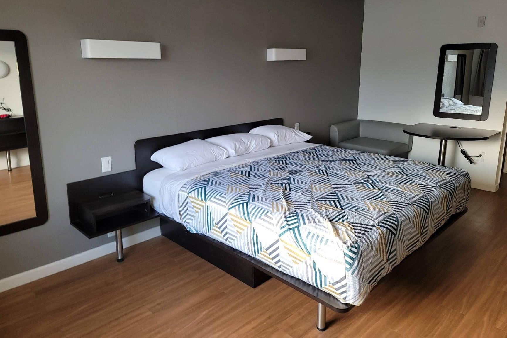 Wifi gratis y ropa de cama 