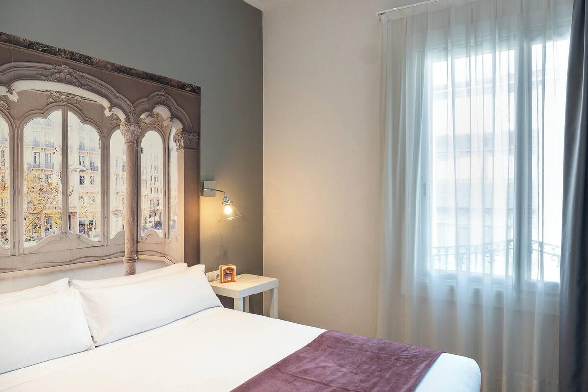 Comfort Double Room | 1 bedroom, desk, blackout drapes, soundproofing