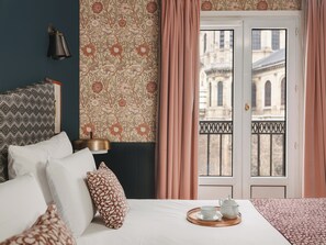 Chambre supérieure double ou avec lits jumeaux | Vue de la chambre