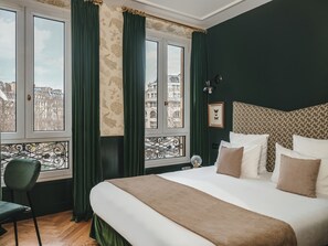 Classic Double Room | 1 bedroom, premium bedding, in-room safe, desk