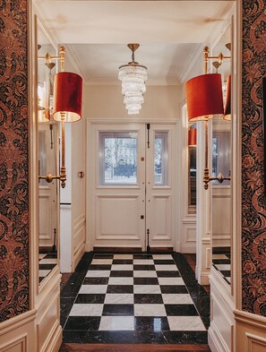 Lobby sitting area - Hôtel Maison Malesherbes (Paris)