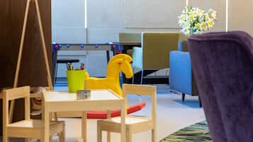 Area giochi per bambini (al coperto)