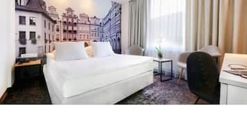 Ropa de cama hipoalergénica y escritorio