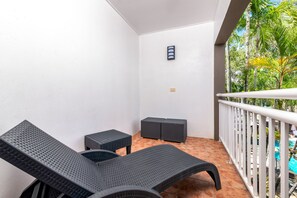 Suite, 2 Schlafzimmer, Poolblick | Terrasse/Patio