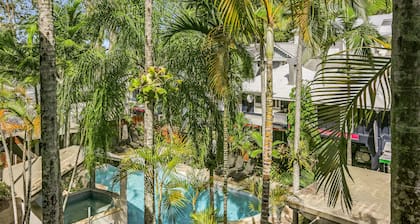 Paradise on the Beach Resort - Palm Cove