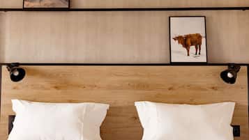 Bureau, fer et planche à repasser, Wi-Fi gratuit, draps fournis