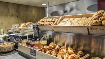Daily buffet breakfast (EUR 10.90 per person)
