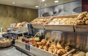 Daily buffet breakfast (EUR 10.90 per person)