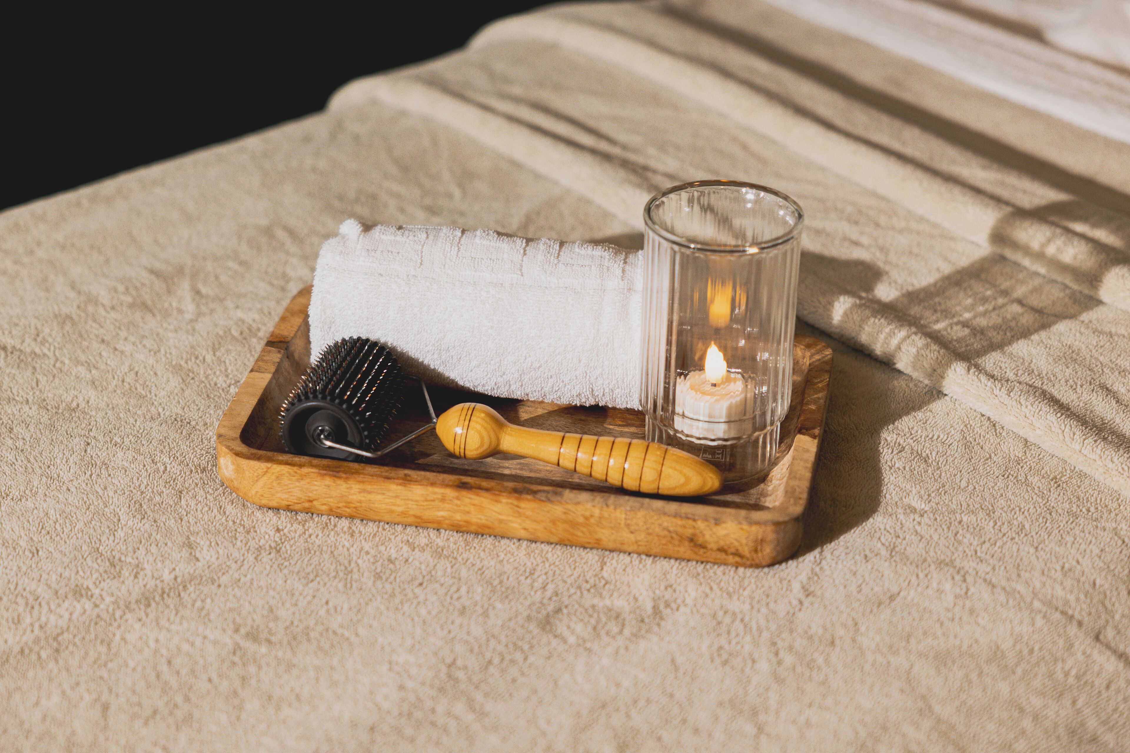 sauna, hot tub, steam room, turkish bath/hammam, body treatments