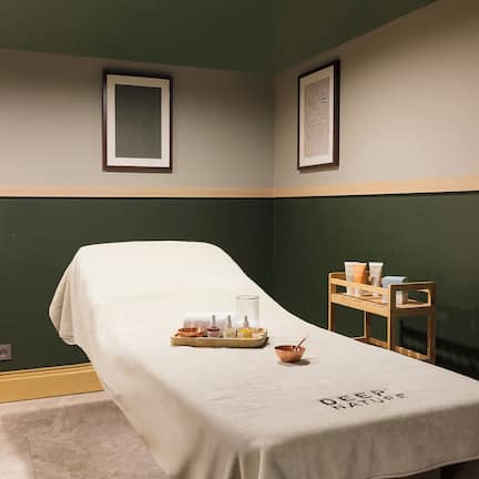 Sauna, hot tub, steam room, Turkish bath, body treatments, hydrotherapy