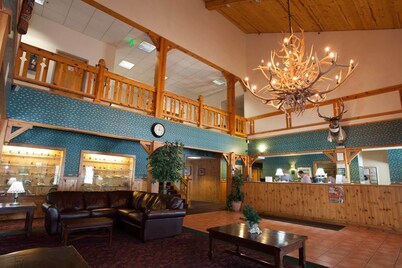 Summit Inn