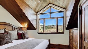 Frette Italian sheets, premium bedding, down duvets, pillow-top beds