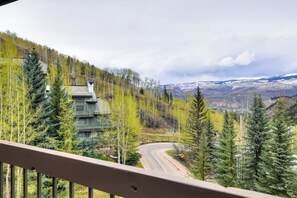 Balcony view - The Pines Lodge, a RockResort, by Vail Resorts (Avon)