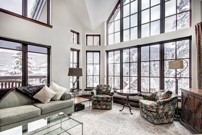The Pines Lodge, A RockResort