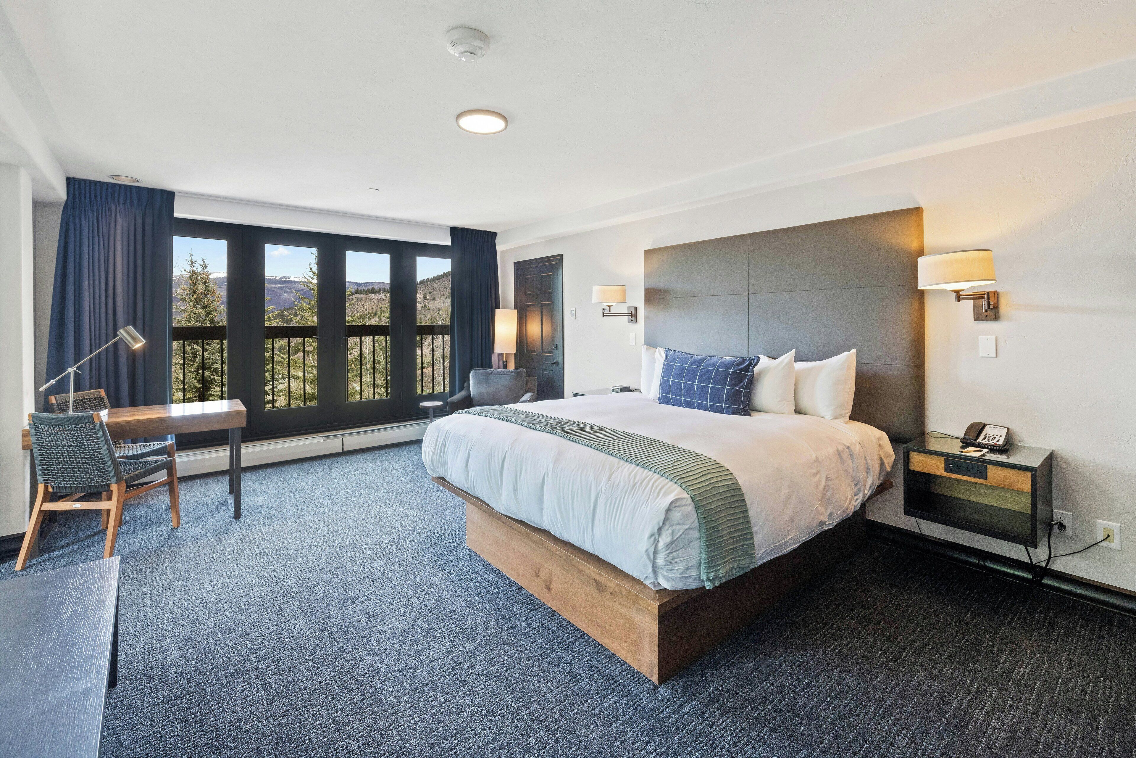 Room, 1 King Bed, Corner | Frette Italian sheets, premium bedding, down comforters, pillowtop beds