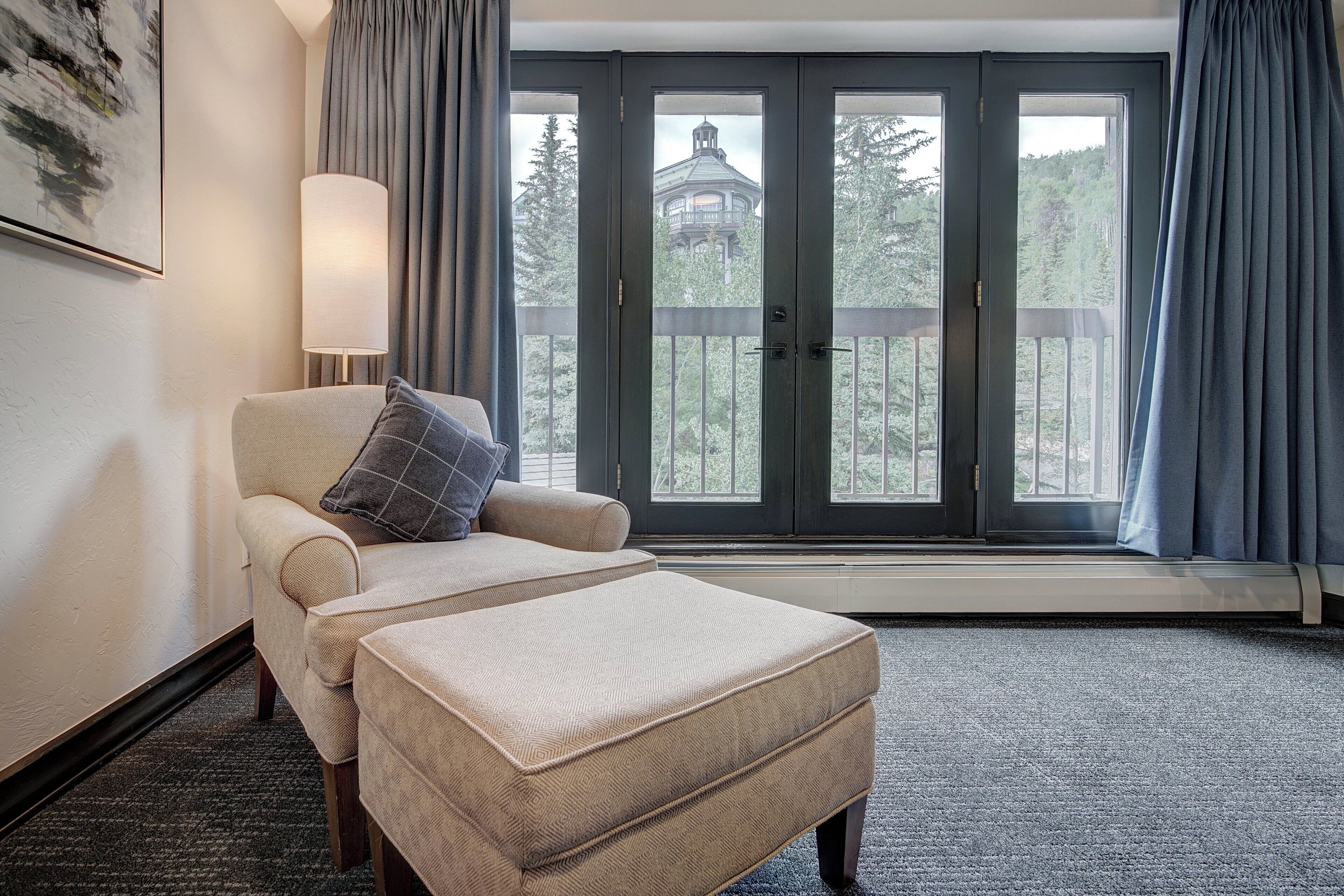 Room, 1 King Bed (Lodge) | Frette Italian sheets, premium bedding, down comforters, pillowtop beds