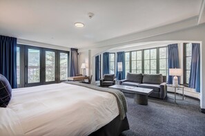 Kamar, 1 Tempat Tidur King, sudut | Seprai Frette Italia, seprai premium, dan selimut bulu angsa