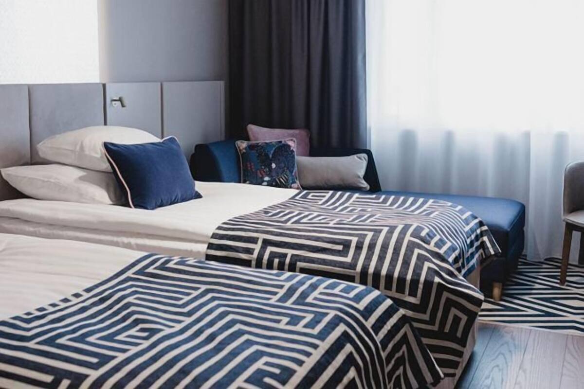 In-room safe, iron/ironing board, free WiFi