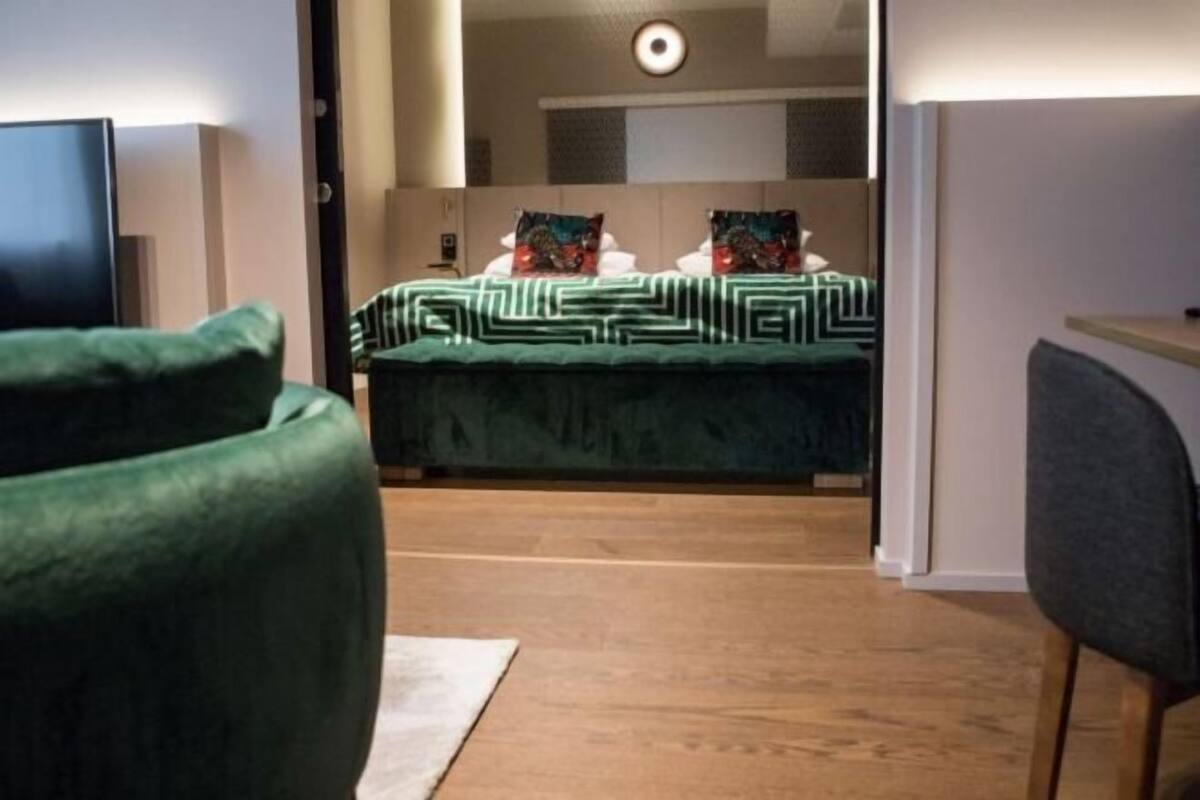 In-room safe, soundproofing, iron/ironing board, WiFi (free)