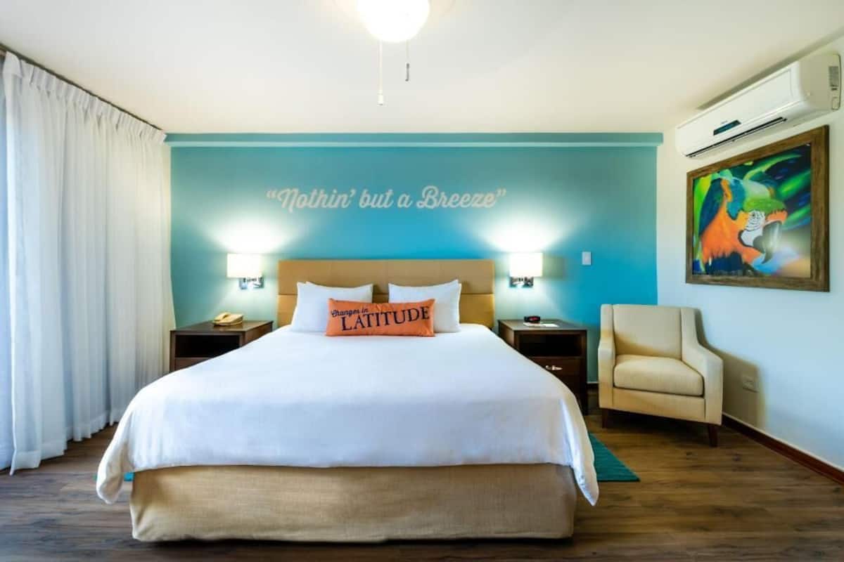 Premium bedding, in-room safe, blackout drapes, iron/ironing board