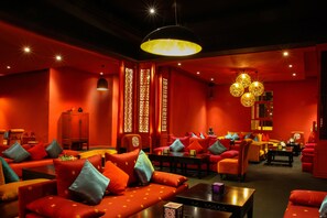 Cocktail bar