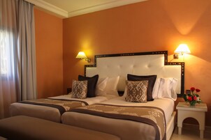 Ropa de cama hipoalergénica y minibar 