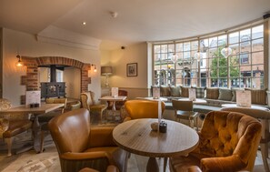 Dining - The Three Swans Hotel, Hungerford, Berkshire (Hungerford)