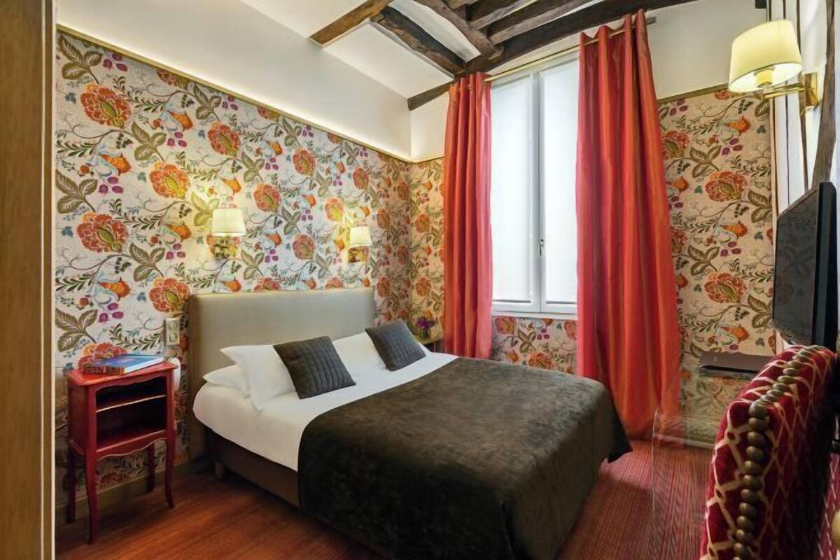 1 bedroom, pillow-top beds, minibar, in-room safe