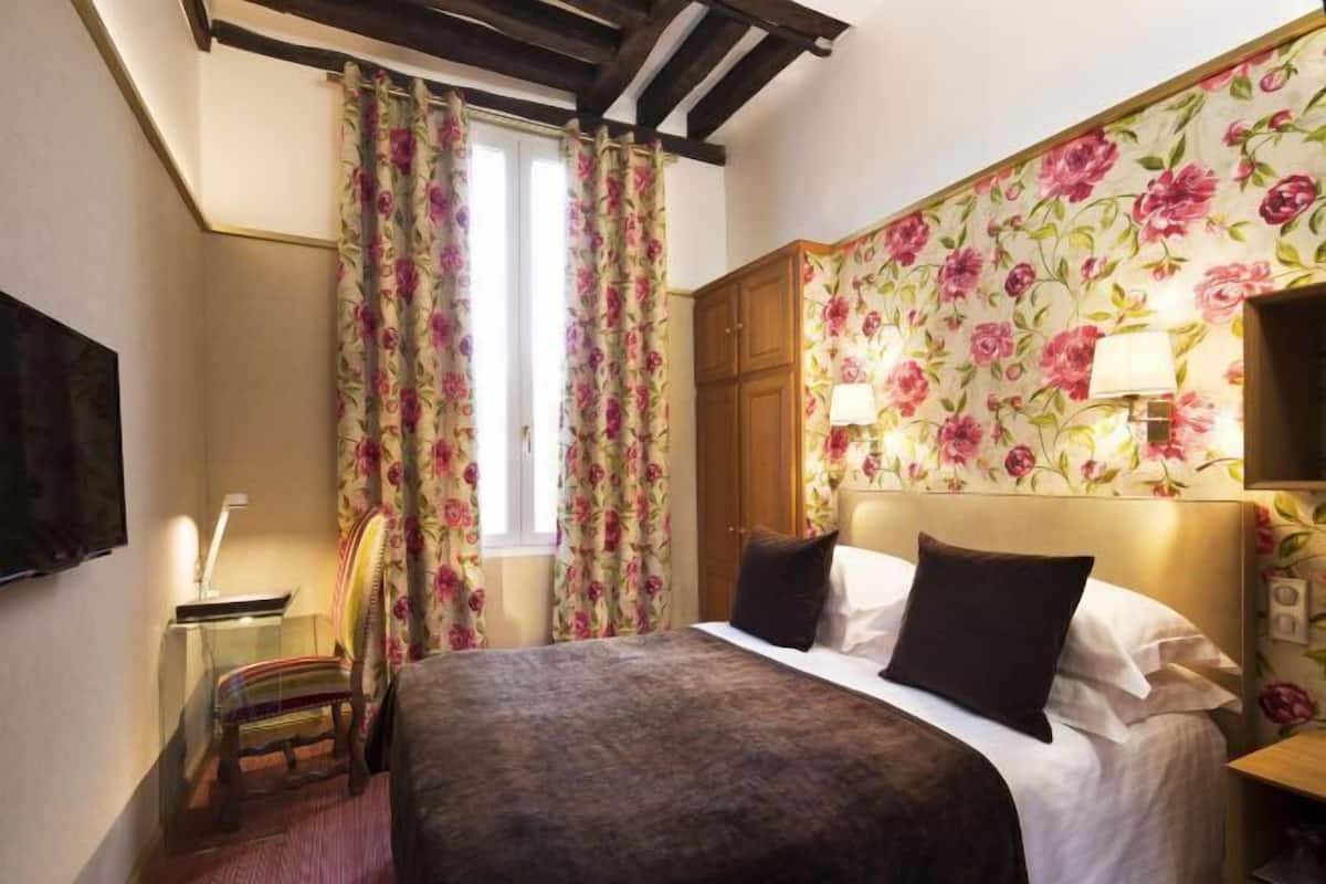 Premium bedding, minibar, in-room safe, individually decorated