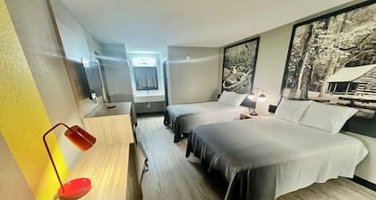 Super 8 by Wyndham Manchester TN