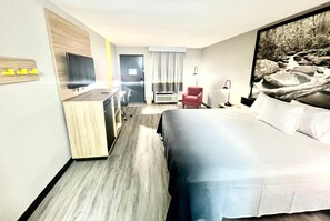 Setrika/meja setrika, Wi-Fi gratis, seprai linen, dan jam alarm