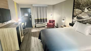 Iron/ironing board, free WiFi, bed sheets, alarm clocks