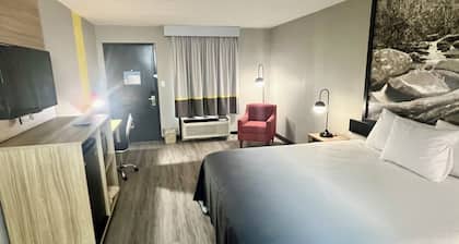 Super 8 by Wyndham Manchester TN