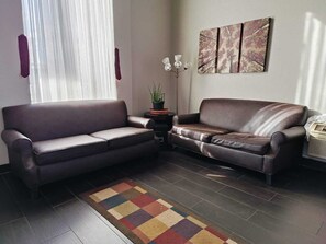 Sala de estar en el lobby