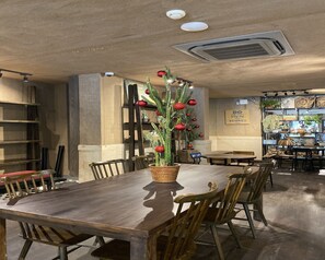 Lobby lounge - Oscar Saigon Hotel (Ho Chi Minh City)