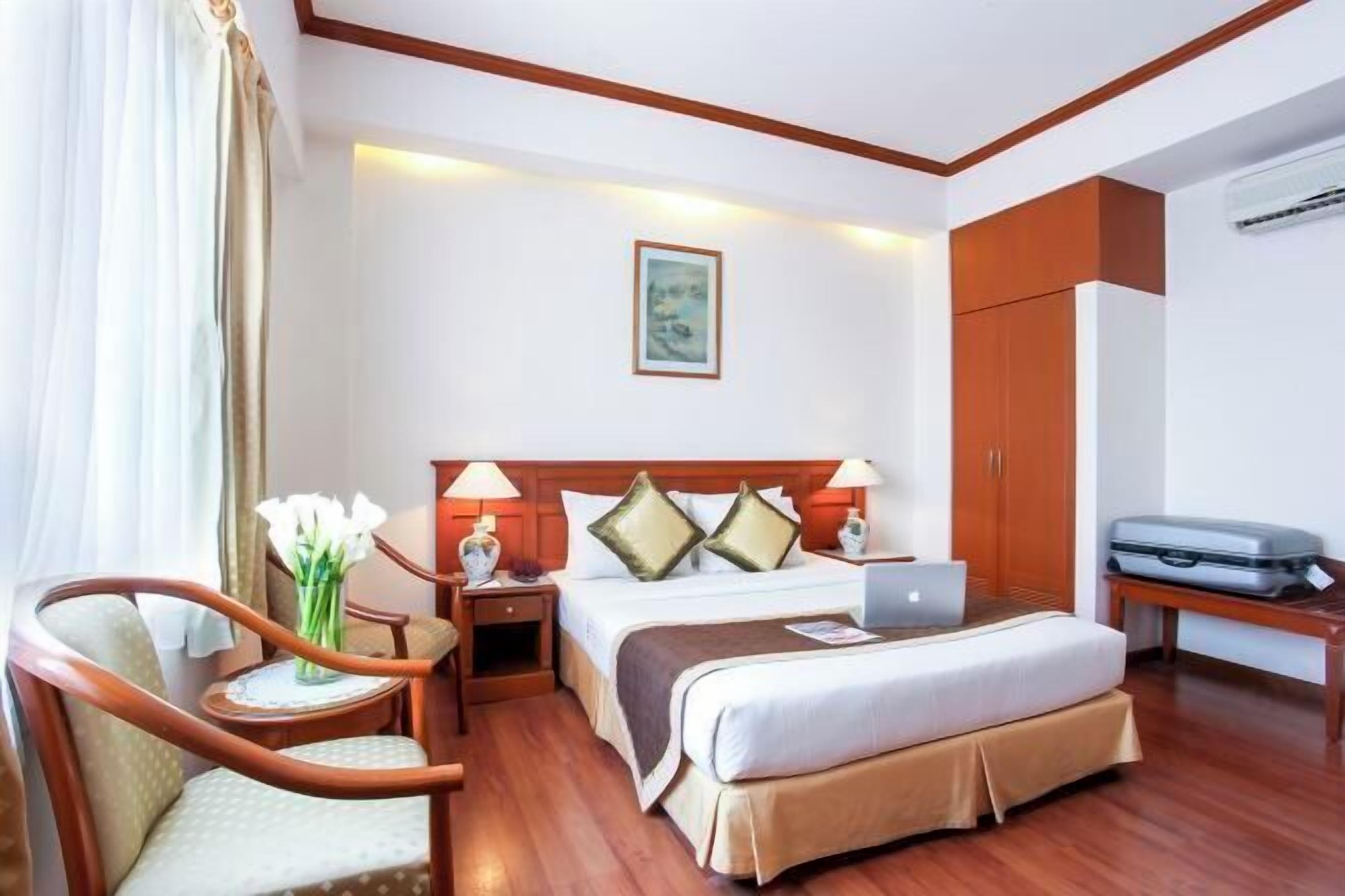 Minibar, in-room safe, desk, blackout drapes