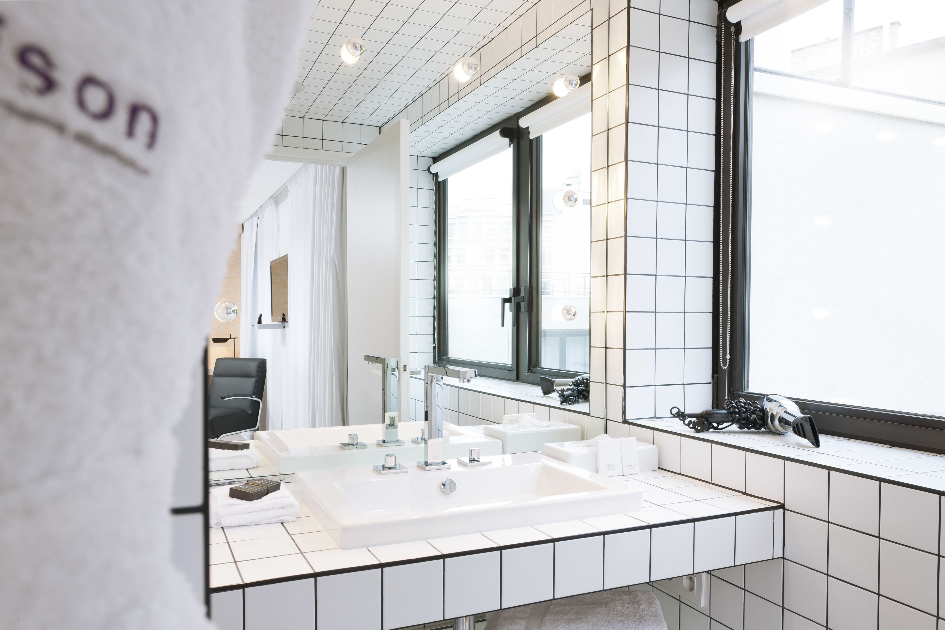 combined shower/bathtub, free toiletries, hair dryer, bathrobes