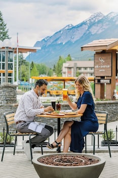 Hotel Exterior at Elk + Avenue Hotel