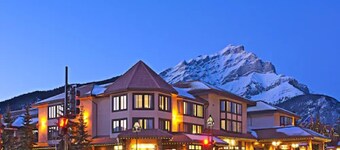 The Elk & Avenue Hotel
